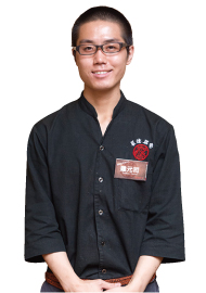 草津炭旬｜スタッフ 建元さん